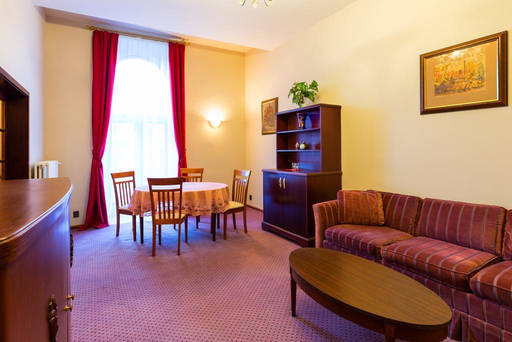 Hotel Continental Plzen Exterior photo