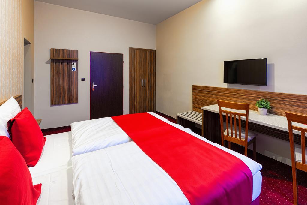 Hotel Continental Plzen Exterior photo