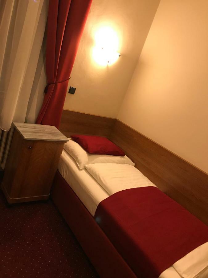 Hotel Continental Plzen Exterior photo
